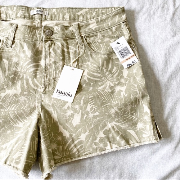 KENSIE Jean Shorts Light Sage Green Safari 12/31 NEW NWT - Picture 10 of 10